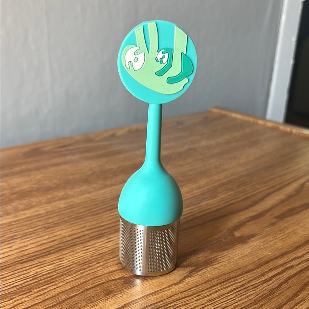 Teal Tea Infuser with sloths🦥